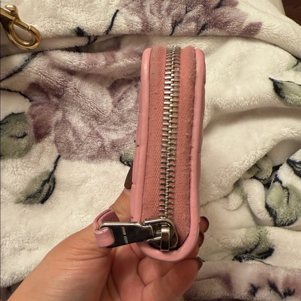 Miu Miu Pink Woven Wallet - Picture 5 of 9